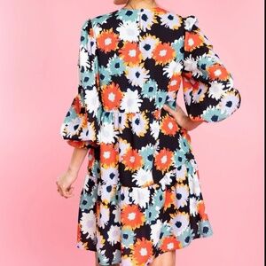 $228 NWOT Crosby by Mollie Burch Kirby Floral Print Tiered Dress Size MEDIUM